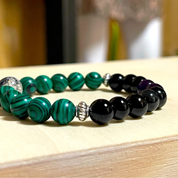 Evergreen 🌲 Natural Stone Beads Bracelet 🍃 - Picture 3 of 5